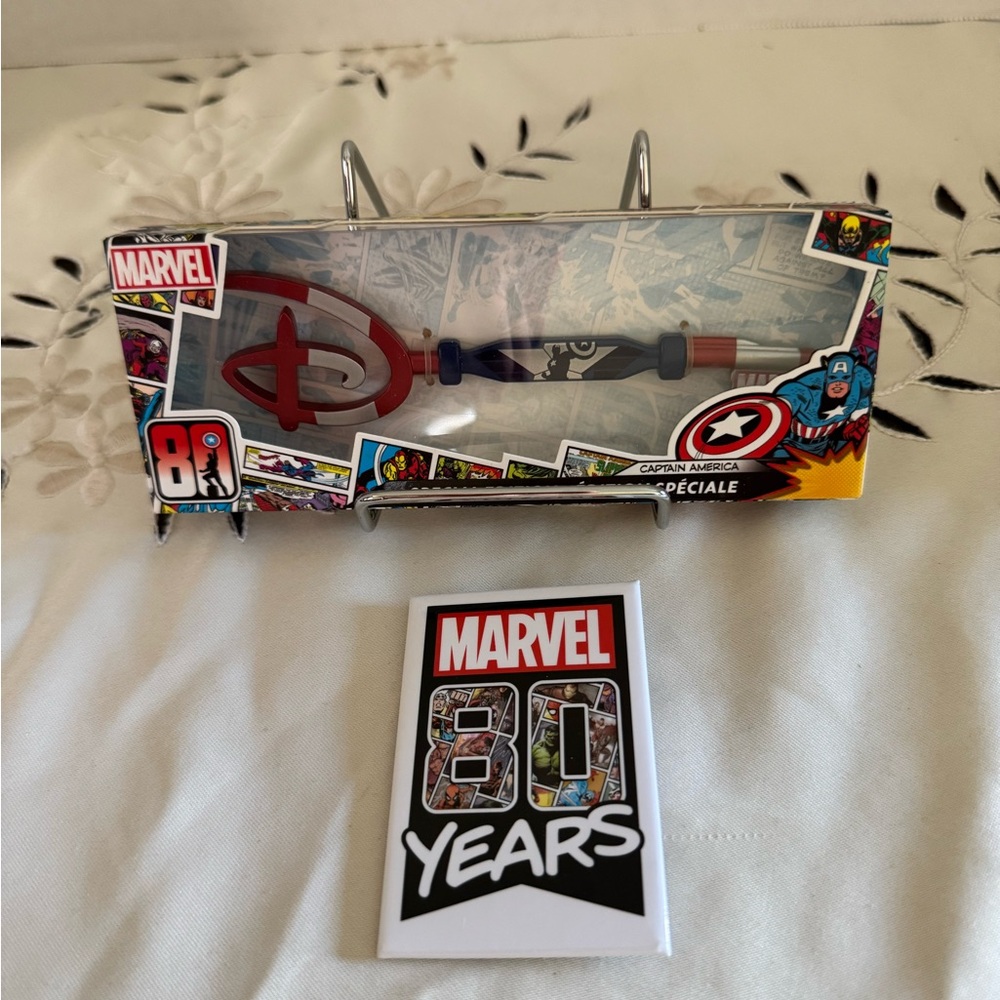 Disney Store Marvel 80 Years Special Edition Captain America Key